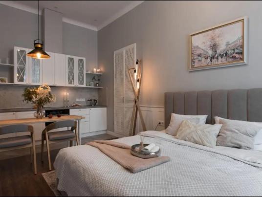 Hidden Gem With Its Own Private Entry At Lypky Apartment Kiev Bagian luar foto